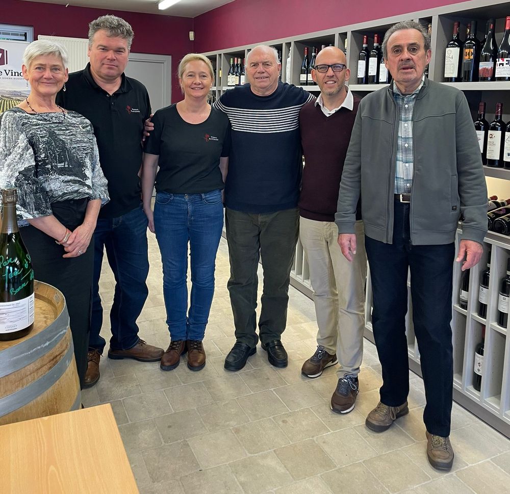 Het team van Barril De Vino in de wijnwinkel
